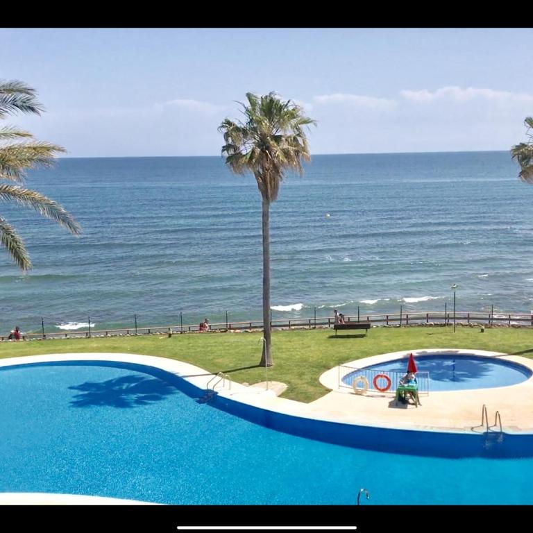 MI CAPRICHO 4B BEACHFRONT - Apartment with sea view - Costa del Sol - - Apartamento de 2 dormitorios - 54