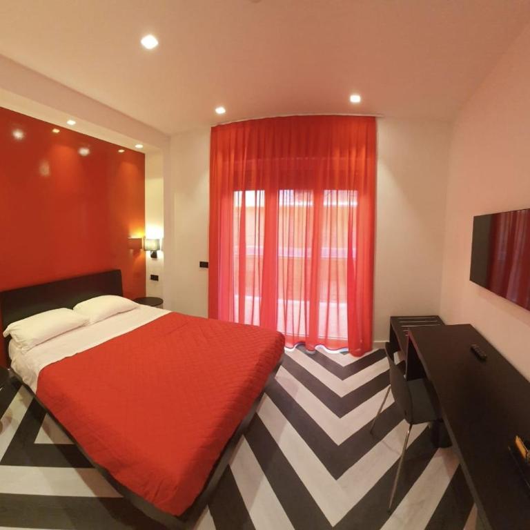The White Lodge - Deluxe Queen Room with Sea View - 1