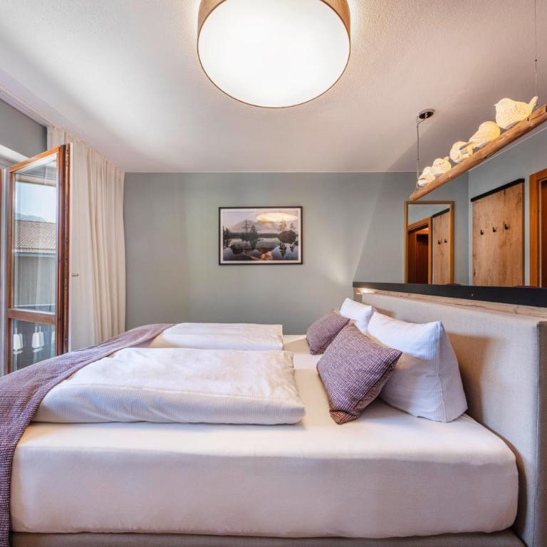 Aparthotel Chiemgaufuchs - CHIEMGAUKARTE - Großes Doppelzimmer - 3
