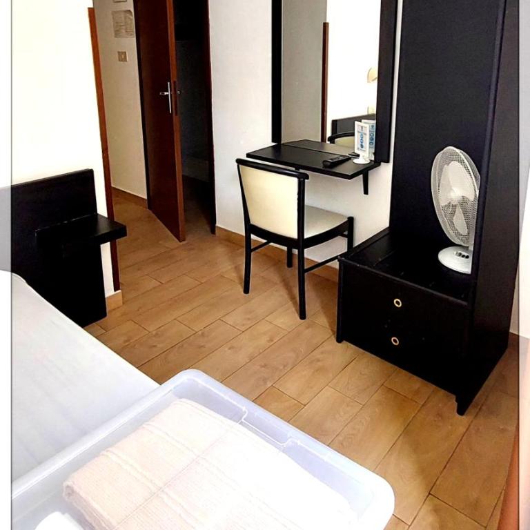 Hotel Istria - Camera Singola con Bagno Privato - 19