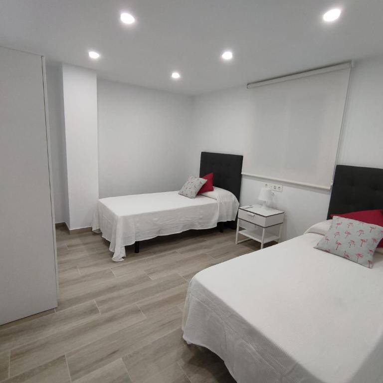 Apartamentos La Libertad 2 - Two-Bedroom Apartment - 3