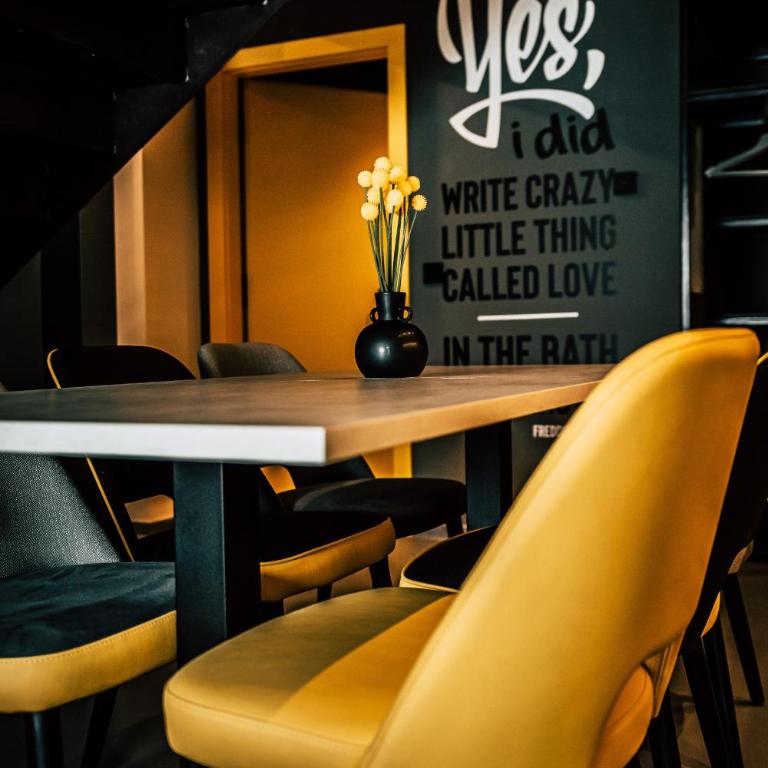 Boutique Apartments OLD SCHOOL - Appartamento con 3 Camere da Letto - 2