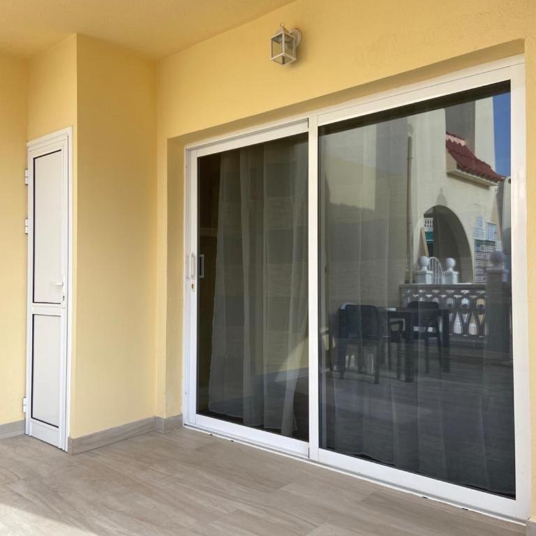 Luxury Apartment fronte piscina Mareverde A&V Costa Adeje - Apartamento de 1 dormitorio - 65