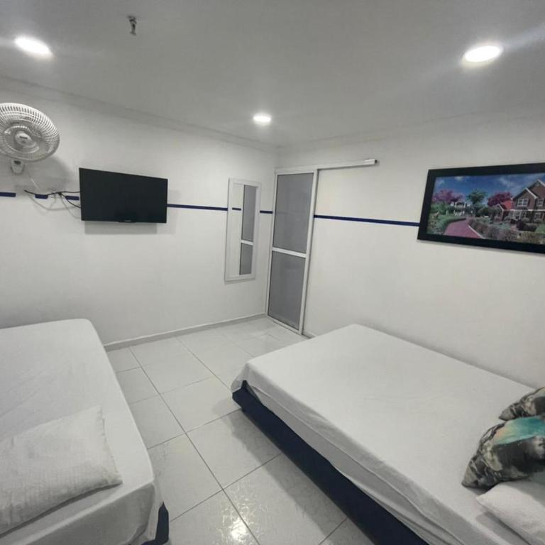 Casa Hotel Manco Mora - Family Double Room - 9