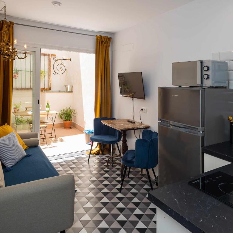 Casa Portus Gaditanus s XVIII Patio Andaluz - Apartamento con terraza - 24