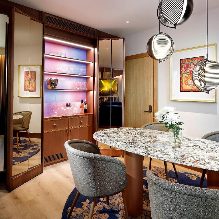 Hard Rock Hotel Madrid - Rock Star Suite with Terrace - 7
