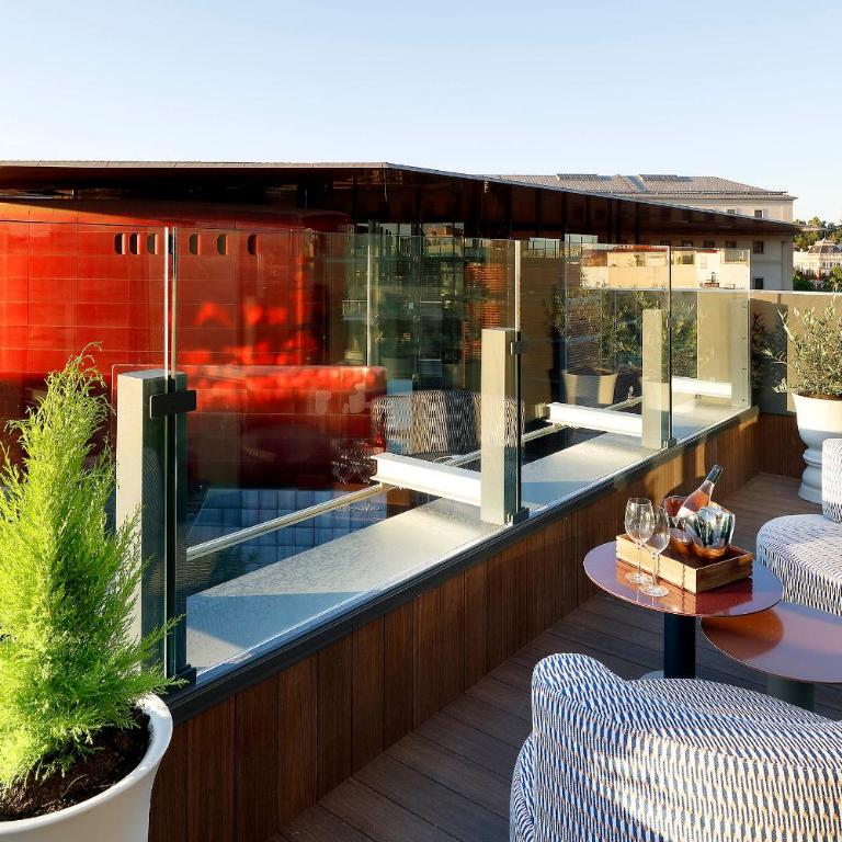 Hard Rock Hotel Madrid - Rock Star Suite with Terrace - 9