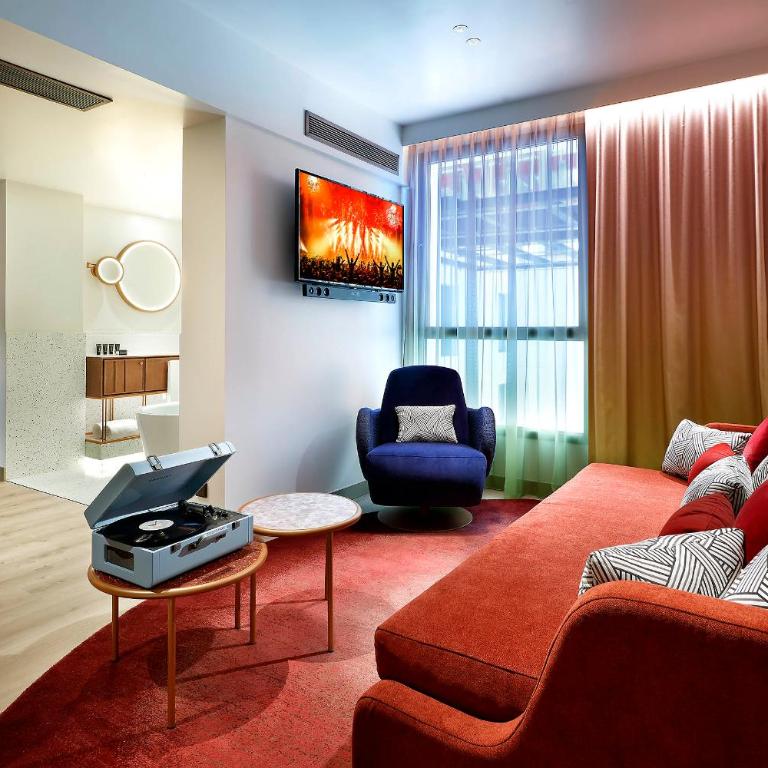 Hard Rock Hotel Madrid - Silver Suite - 4