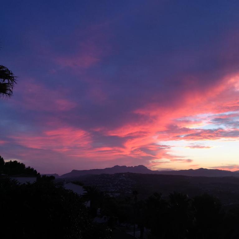 La Madrugada - Luxury Moraira Villa With Sea Views and Private Heated Pool - Three-Bedroom Villa - 47
