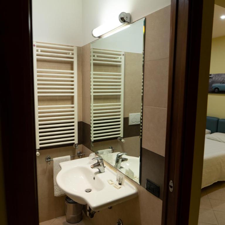 Crosti Hotel - Camera Singola - 6