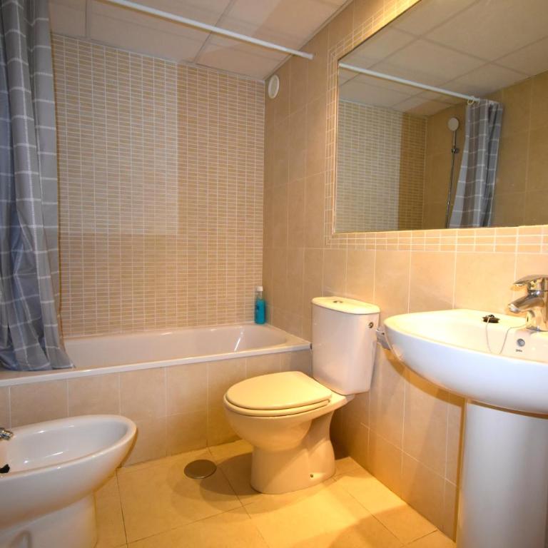 Blue Lagoon Apartments - Deluxe Double Room with Balcony - 9