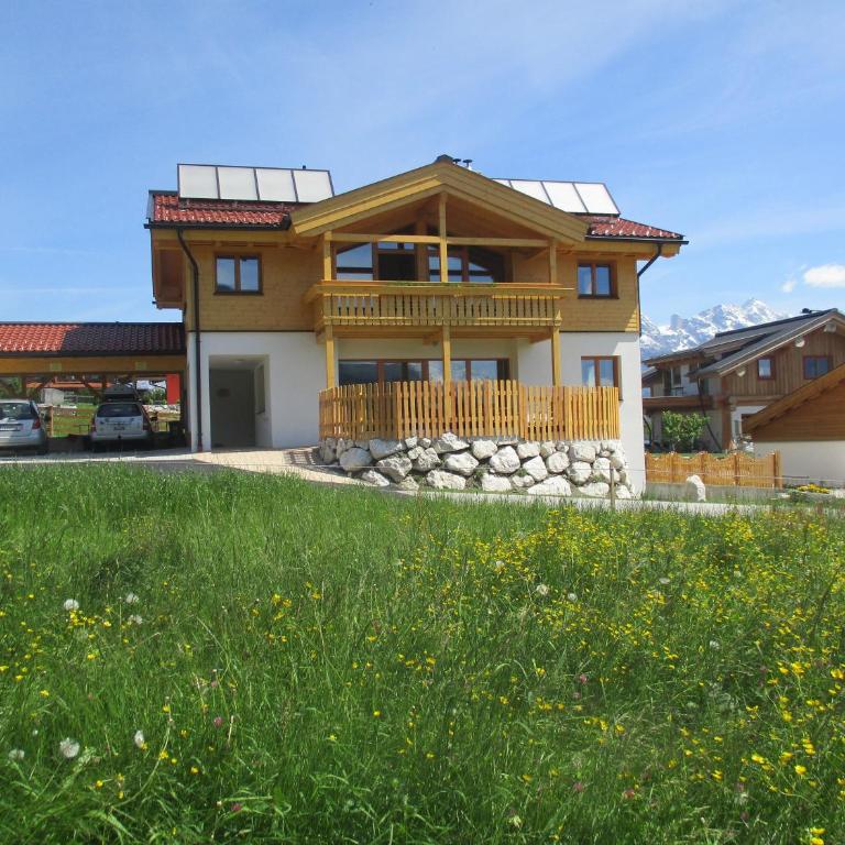 Penthousewohnung mit Garten Sauna Pool - Apartment mit 2 Schlafzimmern und Bergblick - Erdgeschoss - 22