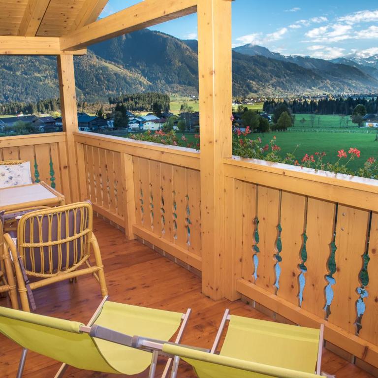 Penthousewohnung mit Garten Sauna Pool - Apartment mit 2 Schlafzimmern und Bergblick – erste Etage - 13