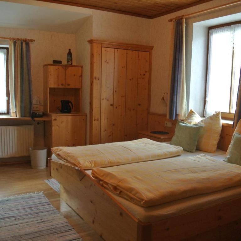 Landhaus Neubauer - Zimmer - Doppelzimmer 6 - 2