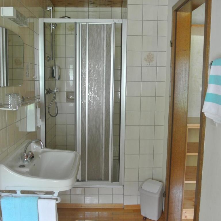 Landhaus Neubauer - Zimmer - Doppelzimmer 6 - 3