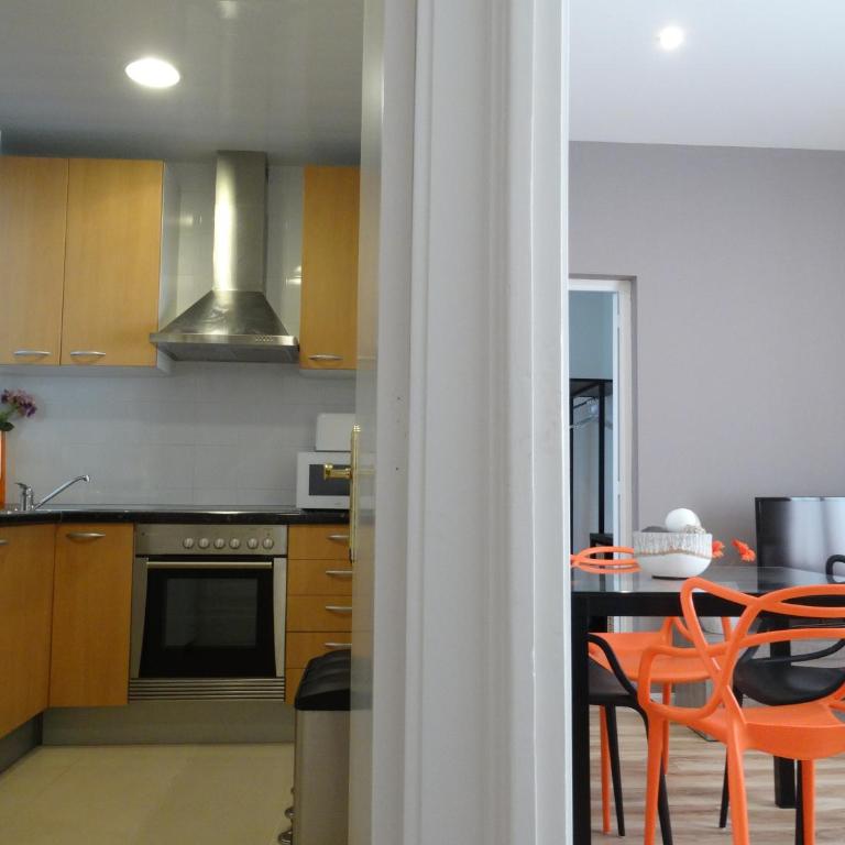 Feel at Sants Apartments - Penthouse Apartment - 17