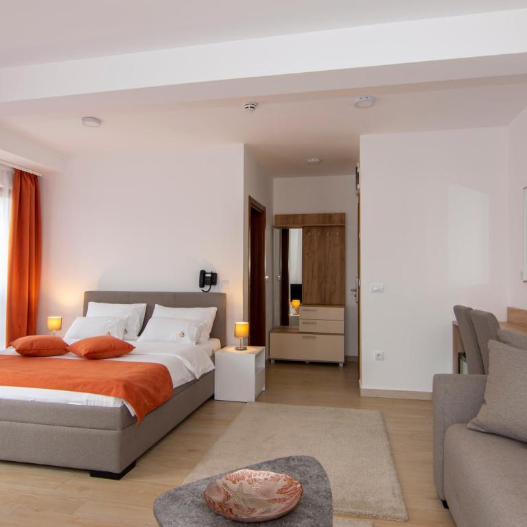 Hotel Agape - Deluks Dvokrevetna Soba sa Bračnim Krevetom i Balkonom - 2