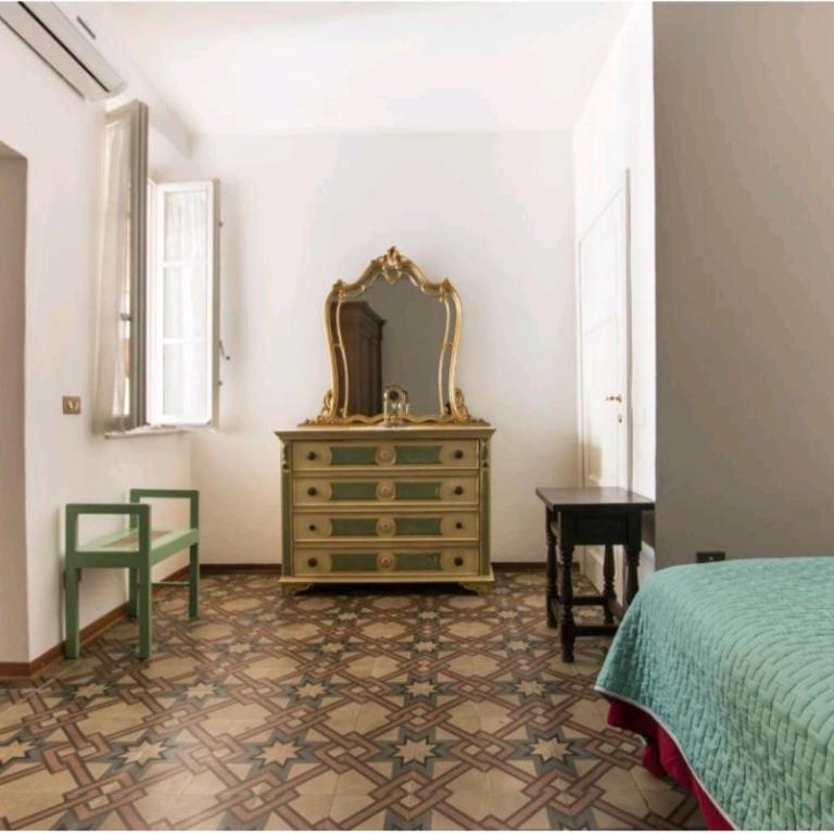 Historical Apartments By Seaside - Appartamento con Balcone - 15