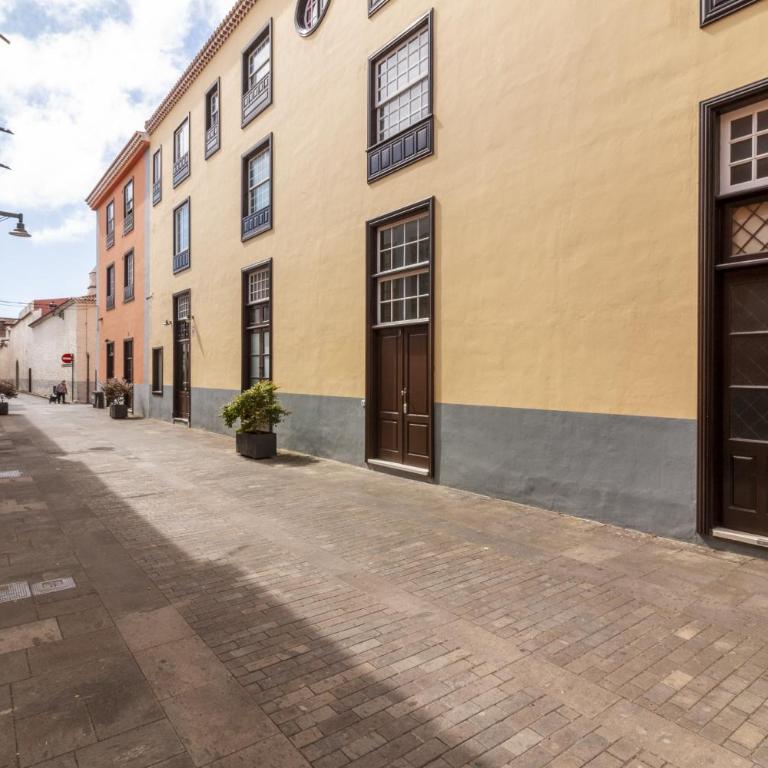 HomeForGuest Precioso apartamento en el centro de La Laguna - Apartamento - 23