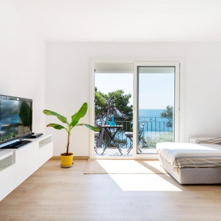 Precioso apartamento en primera línea de mar en Calella de Palafrugell - Apartamento de 3 dormitorios - 8