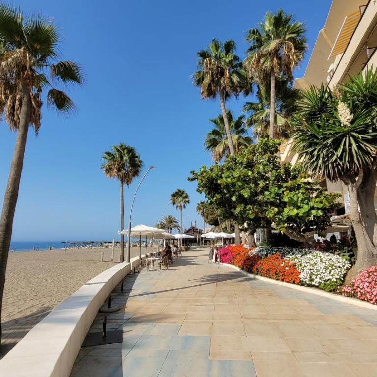 Free Parking, 40 meters from the beach, WI-FI, AC - Apartamento de 1 dormitorio - 40