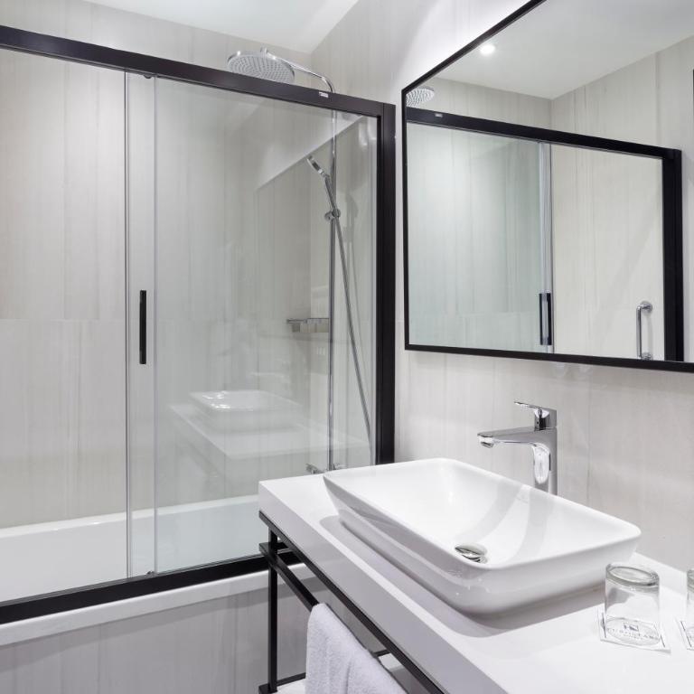 Eurostars Guadalquivir - Habitación Doble - 1 o 2 camas - 4