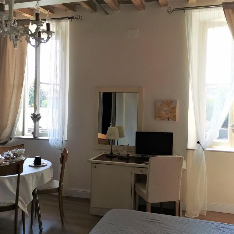 AriediParma - Rooms&apartments - Camera Familiare - 13