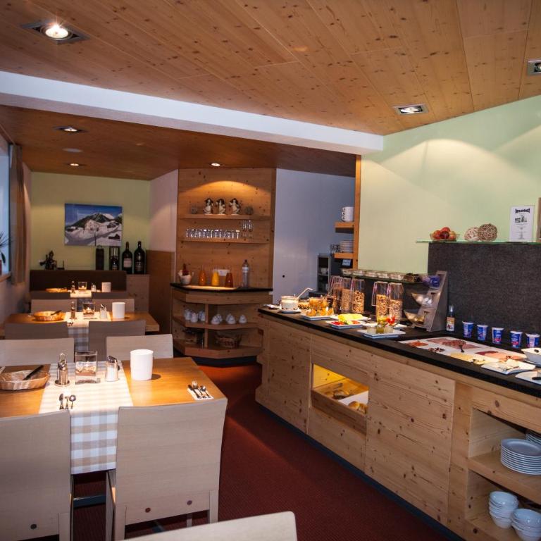 Hotel Garni & Aparthotel COLLINA - Einzelzimmer - 3