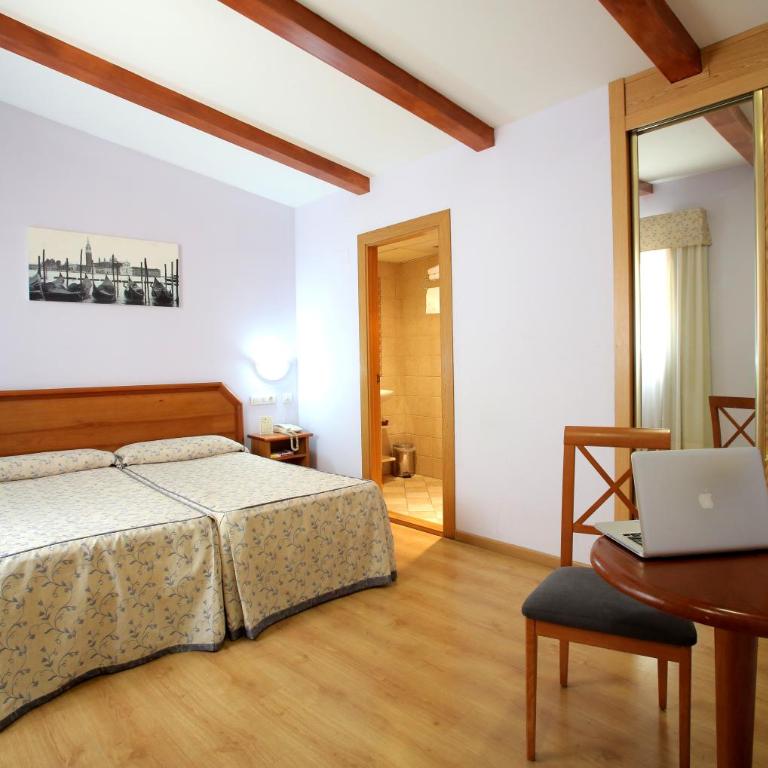 Hotel Hispania - Oferta Especial - Habitación Doble - 1 o 2 camas - 8