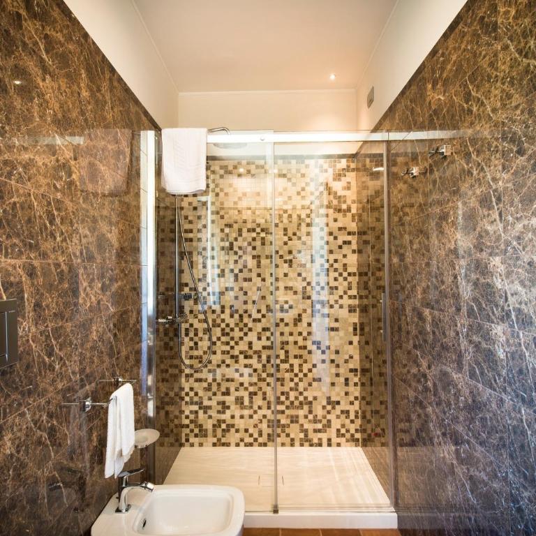 Altarocca Wine Resort Adults Only - Camera Queen Superior Matrimoniale/Doppia con Letti Singoli - 4