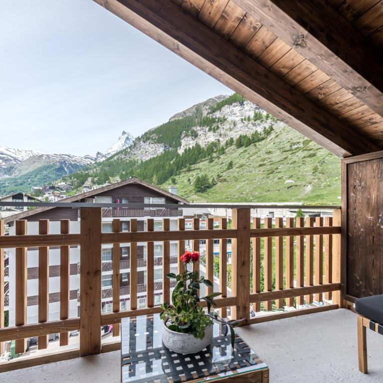 Naco Aparthotel by Arca Spa - Suite im Dachgeschoss mit Blick auf das Matterhorn - 12