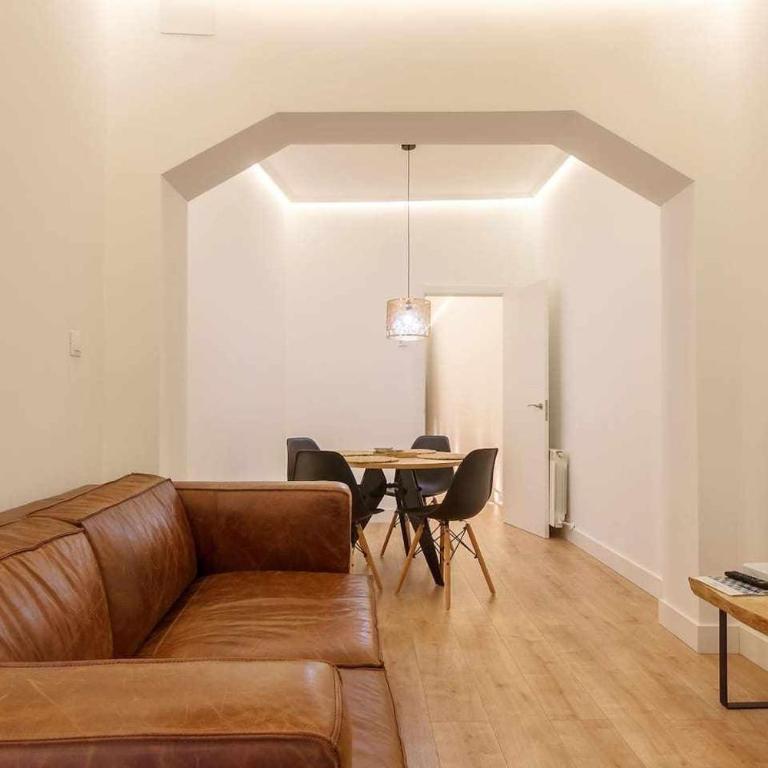 Vivienda Turística Estilosa en la Zona Vieja - Apartment - 6