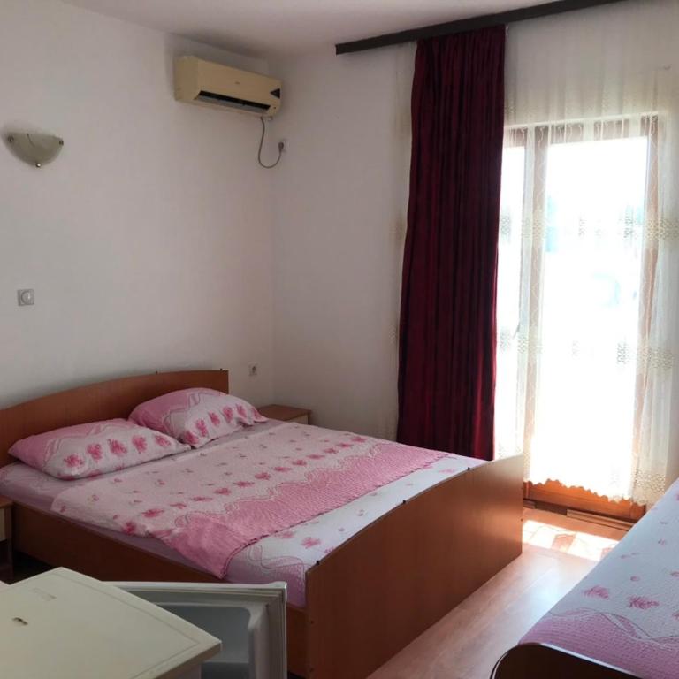 Rooms Ajllin - Porodična Soba - 2
