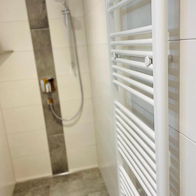 Haus Schatzbergblick - Apartment mit 1 Schlafzimmer - Souterrain - 39