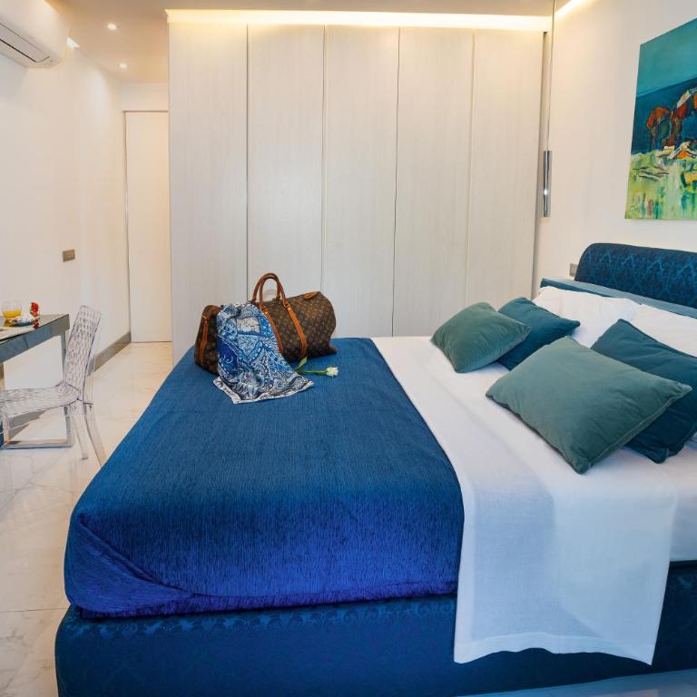 Luxury Beachfront Apartment Taormina Pool and Parking - Appartamento con 2 Camere da Letto - 25