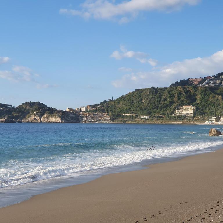 Luxury Beachfront Apartment Taormina Pool and Parking - Appartamento con 2 Camere da Letto - 61