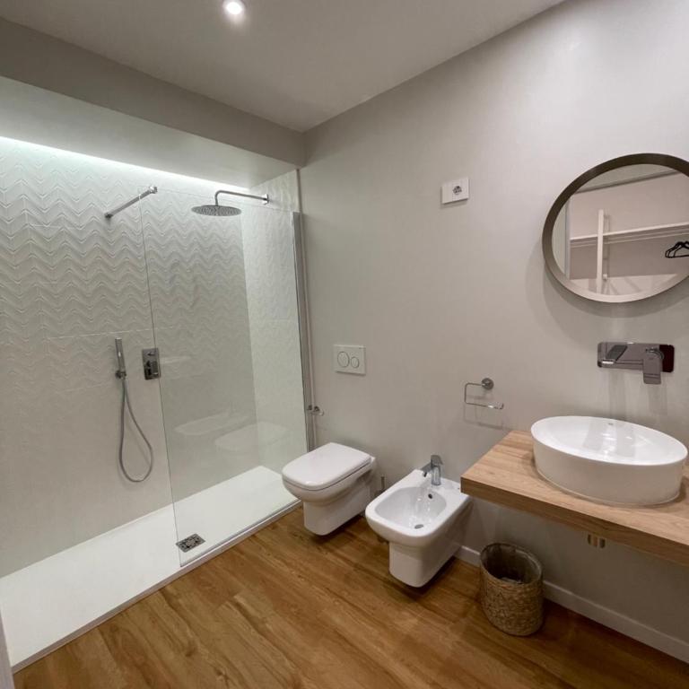 Vento Suites - Suite King con Balcone - 13