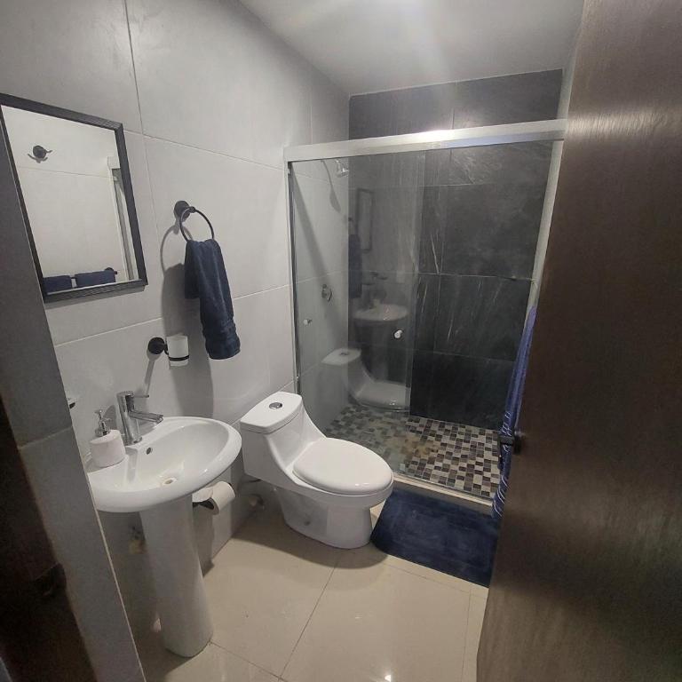 APARTAMENTO CON ALBERCA en Mazatlán - Two-Bedroom Apartment - 8
