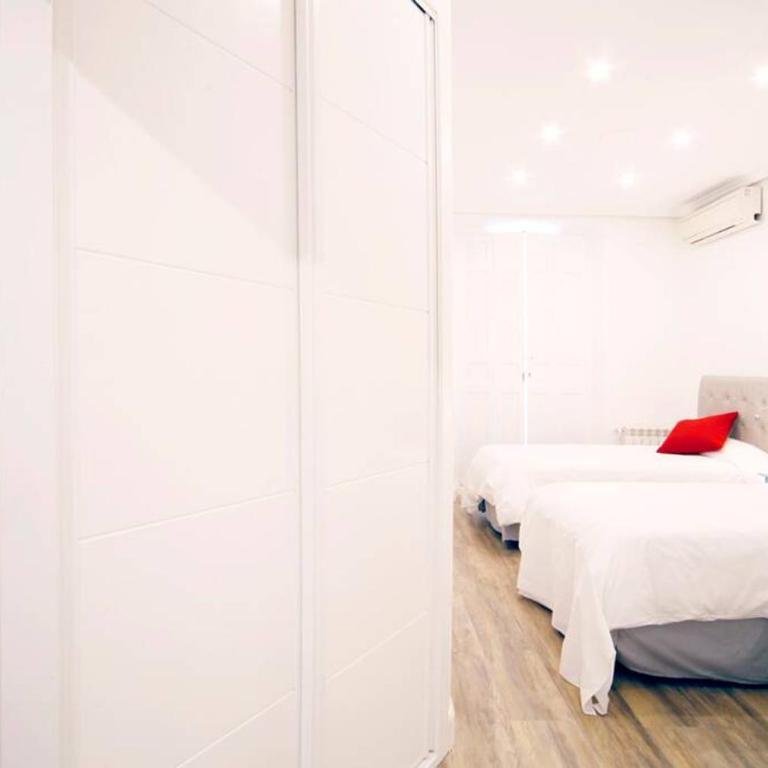 Luxury & Design Apartment Madrid Center 3BRM 3BTHR - Three-Bedroom Apartment - 3