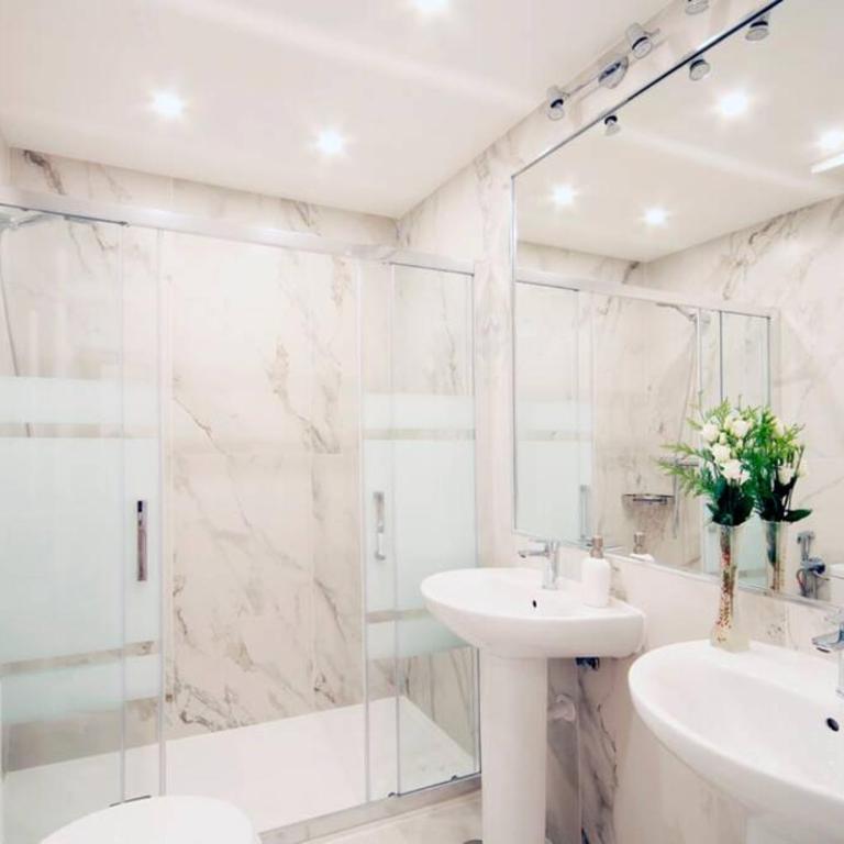 Luxury & Design Apartment Madrid Center 3BRM 3BTHR - Three-Bedroom Apartment - 8