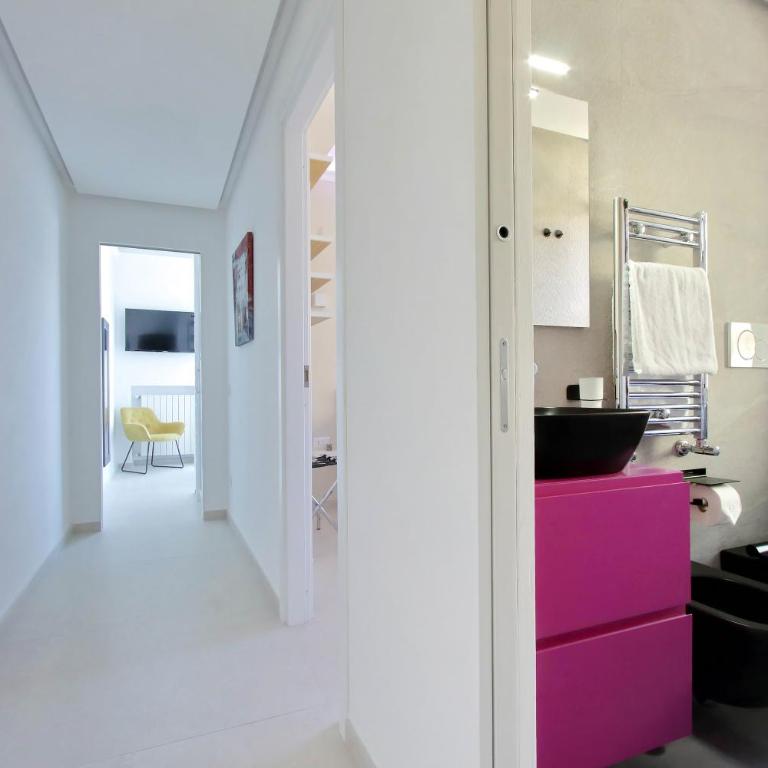 Vatican Museum Apartment with Terrace - Two-Bedroom Apartment - 6