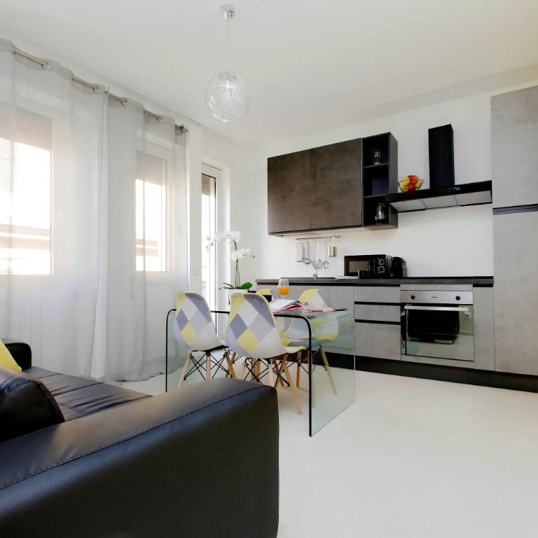 Vatican Museum Apartment with Terrace - Two-Bedroom Apartment - 29