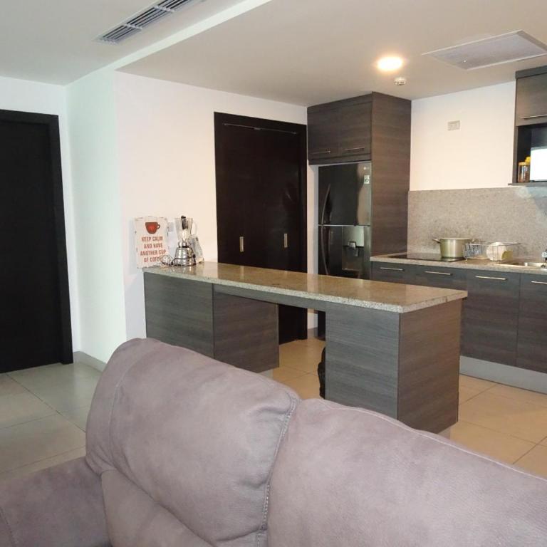 1340 Quo Habitación en Lujoso Departamento a 1 minuto del Aeropuerto - Habitación Doble con baño privado - 4