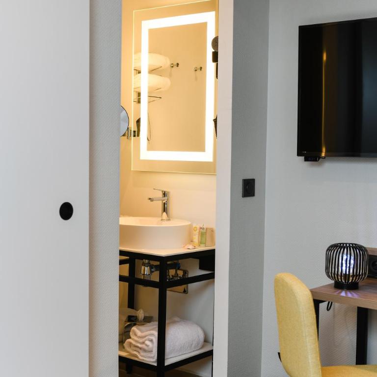 Best Western Plus Le Havre Centre Gare - Chambre Double Classique - Non-Fumeurs - 4