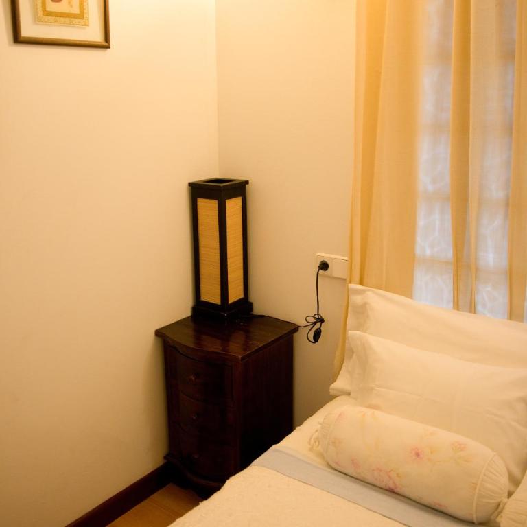 Ibiza Boutique Guest House - Double Room Interior with Bathroom - 7