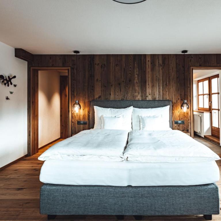 Farmhotel & Chalets Grosslehen - Junior Suite mit Gartenblick - 1