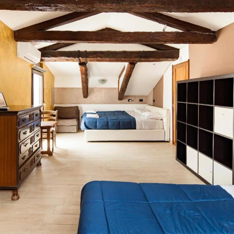 Blu Suite - Camera Tripla con Bagno Privato Esterno - 5