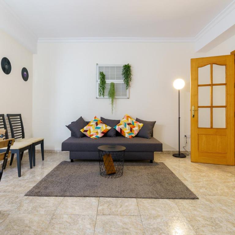 MalagaSuite Centre Cathedral - Three-Bedroom Apartment - 9