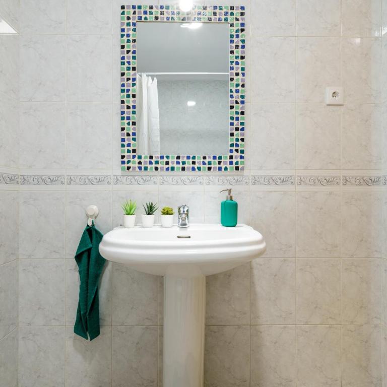 MalagaSuite Centre Cathedral - Three-Bedroom Apartment - 18