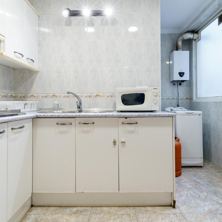 MalagaSuite Centre Cathedral - Three-Bedroom Apartment - 29